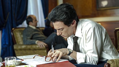 Elio Germano, en el papel de Enrico Berlinguer, en una escena de la pelcula 'La grande ambizione'