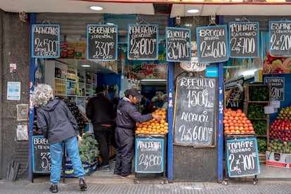 Tienda de alimentación en Buenos Aires, Argentina. 