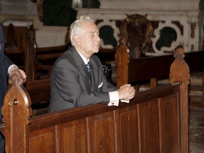 Carlos D&iacute;var asiste a la misa previa a la apertura del a&ntilde;o judicial en 2008.  