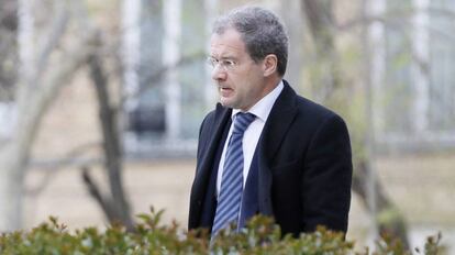El inspector del Banco de España Pedro Comín, a su llegada a la sede de la Audiencia.