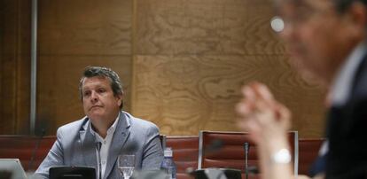 GRA189. MADRID, 13/07/2017.- El secretario de Finanzas de Ciudadanos, Carlos Cuadrado, durante su comparecencia hoy ante la comisi&oacute;n de investigaci&oacute;n sobre financiaci&oacute;n de partidos pol&iacute;ticos del Senado . EFE/Mariscal