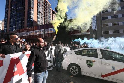 Protesta de taxistas frente a la Consejería de Transportes de Madrid el pasado miércoles.