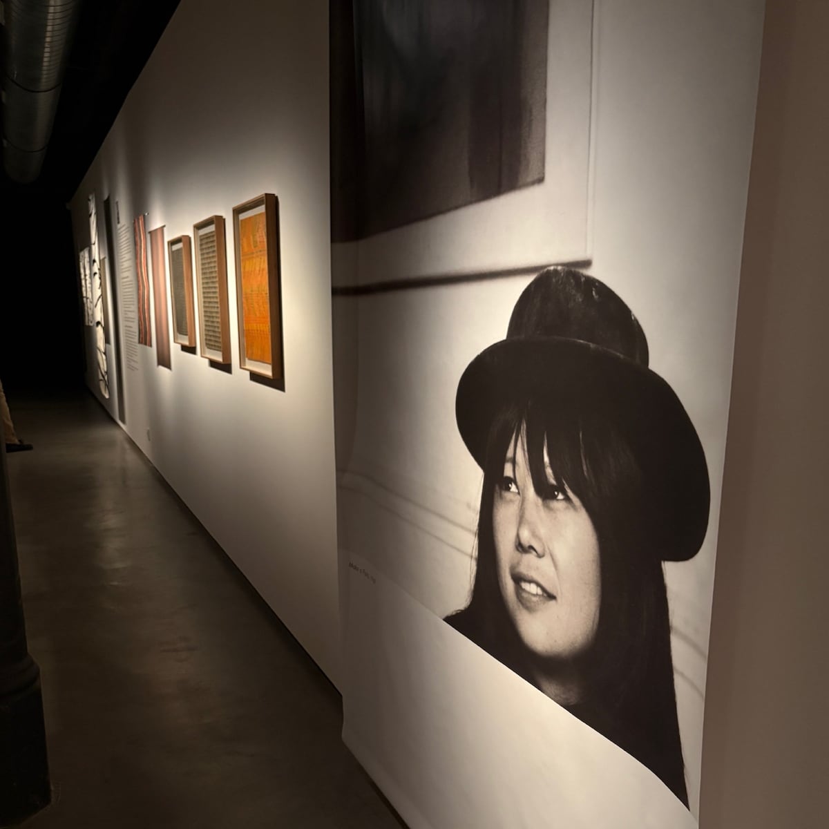 El fil (invisible) de Mako Artigas a la galeria Artur Ramon
