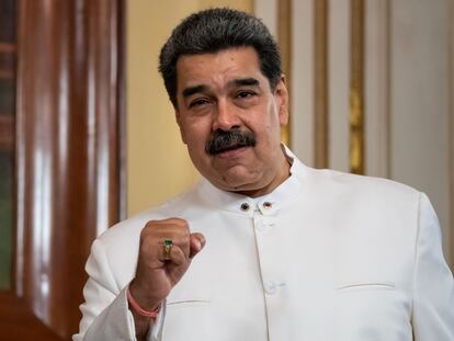 Nicolás Maduro, presidente de Venezuela, habla durante una reunión en el Palacio de Miraflores en Caracas, el lunes 29 de agosto de 2022.