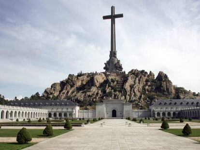 Vista panorámica de la basílica de la Santa Cruz del Valle de los Caídos.