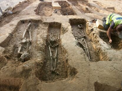 Un aspecto de los trabajos arqueológicos en la necrópolis de Santa Clara, en El Puerto de Santa María.
