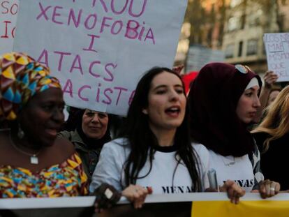 Manifestació feminista contra Vox a Barcelona.