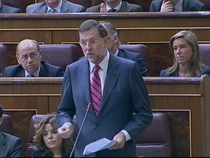 "O toma medidas, o pone en peligro el estado de bienestar en España"