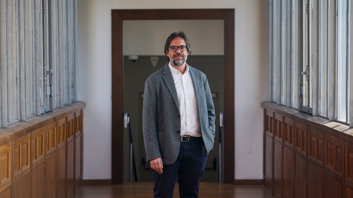 Renfe explica que los 20 segundos entre el descarrilamiento y el choque impidieron que se activara el frenado de emergencia