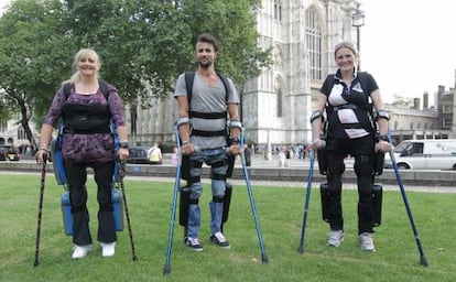 Três pacientes usam 'Rewalk' em Londres.