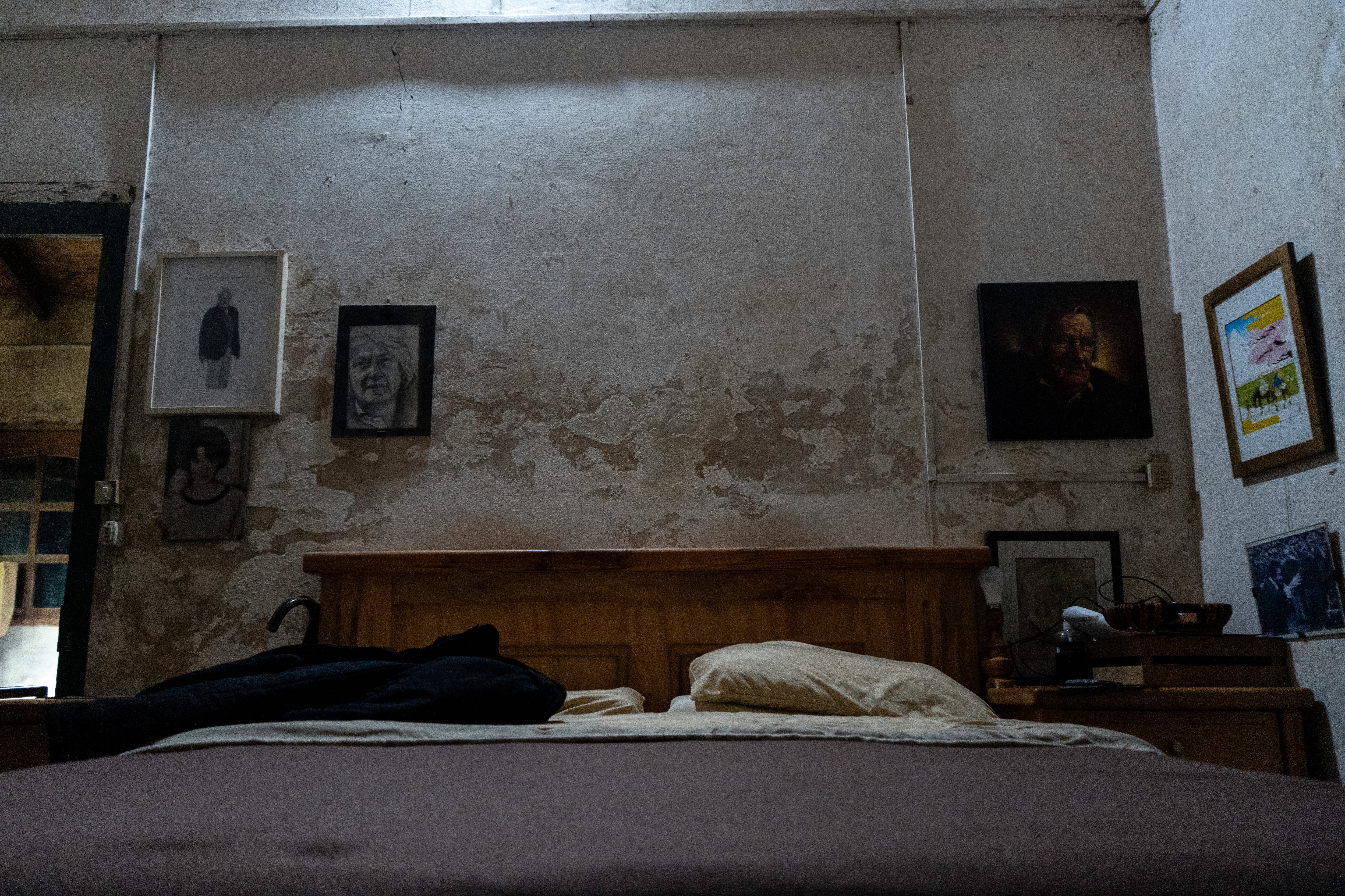 El dormitorio de Lucía Topolanski y Pepe Mujica en su chacra.