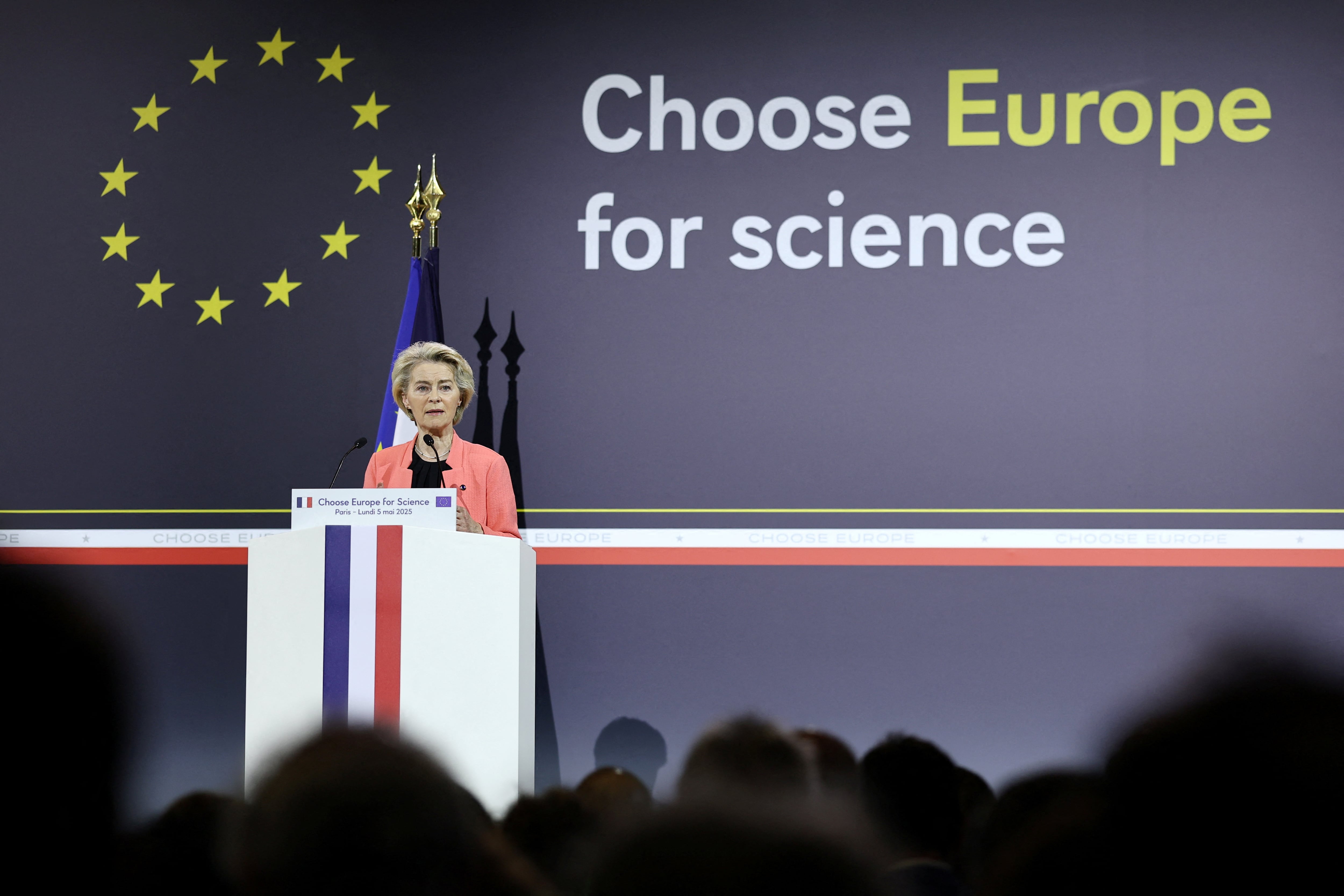 La operación europea para seducir a los científicos y académicos que huyen de Donald Trump 