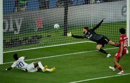 Vinicius Junior marca el primer y único tanto en la final frente al Liverpool.