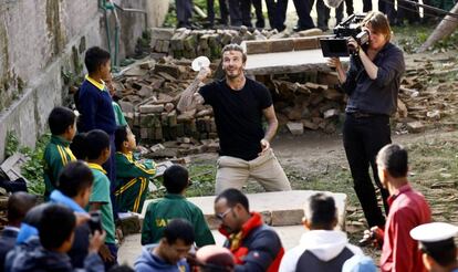 David Beckham, durante un viaje a Nepal en 2015 como embajador de buena voluntad de Unicef.