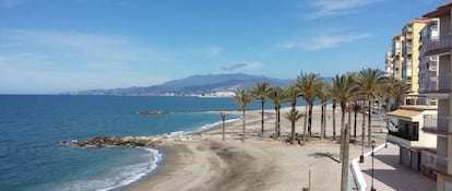 Imagen de la playa de Torrenueva publicada en el perfil de Facebook del Ayuntamiento.