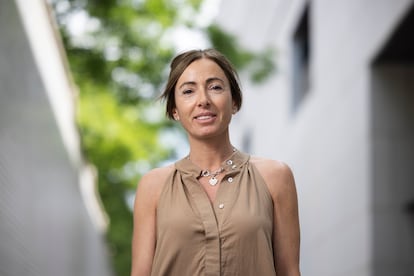 Mercè Vilanova, paciente de psoriasis y artritis psoriásica, en el hospital de Sant Pau (Barcelona), el martes pasado.