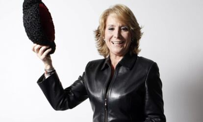 Esperanza Aguirre, momentos antes de su entrevista con Iñaki Gabilondo.