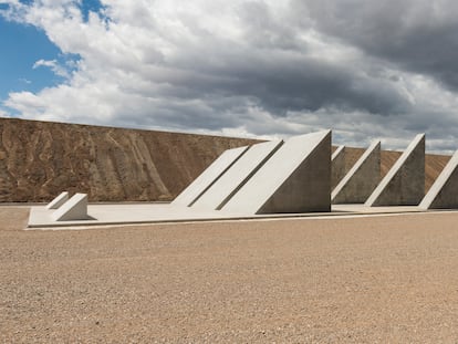 'City', la obra de Michael Heize de mayores dimensiones hasta la fecha, es también una de las “esculturas terrestres” más grandes de la historia. Cortesía de Triple Aught Foundation.