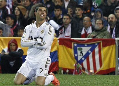 Cristiano Ronaldo scored a hat-trick in Real Madrid's 1-4 win over Atlético.