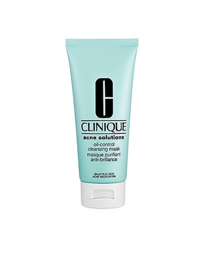 Clinique ha creado esta mascarilla especial para pieles con tendencia a tener acne. Consigue evitar la aparición de granos, mejora el aspecto de estos y mantiene la piel sin brillos. (18 euros).