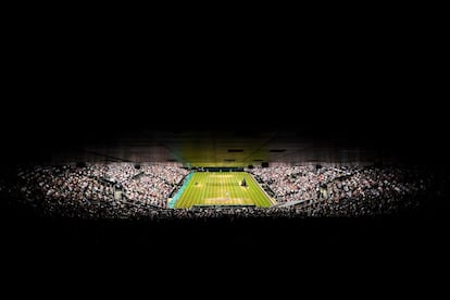 Pista central de Wimbledon donde se juega la final masculina entre los tenistas Roger Federer y Marin Cilic.
