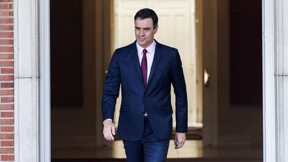 Pedro Sánchez saliendo de la Moncloa.