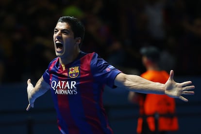 Luis Suarez celebra su gol