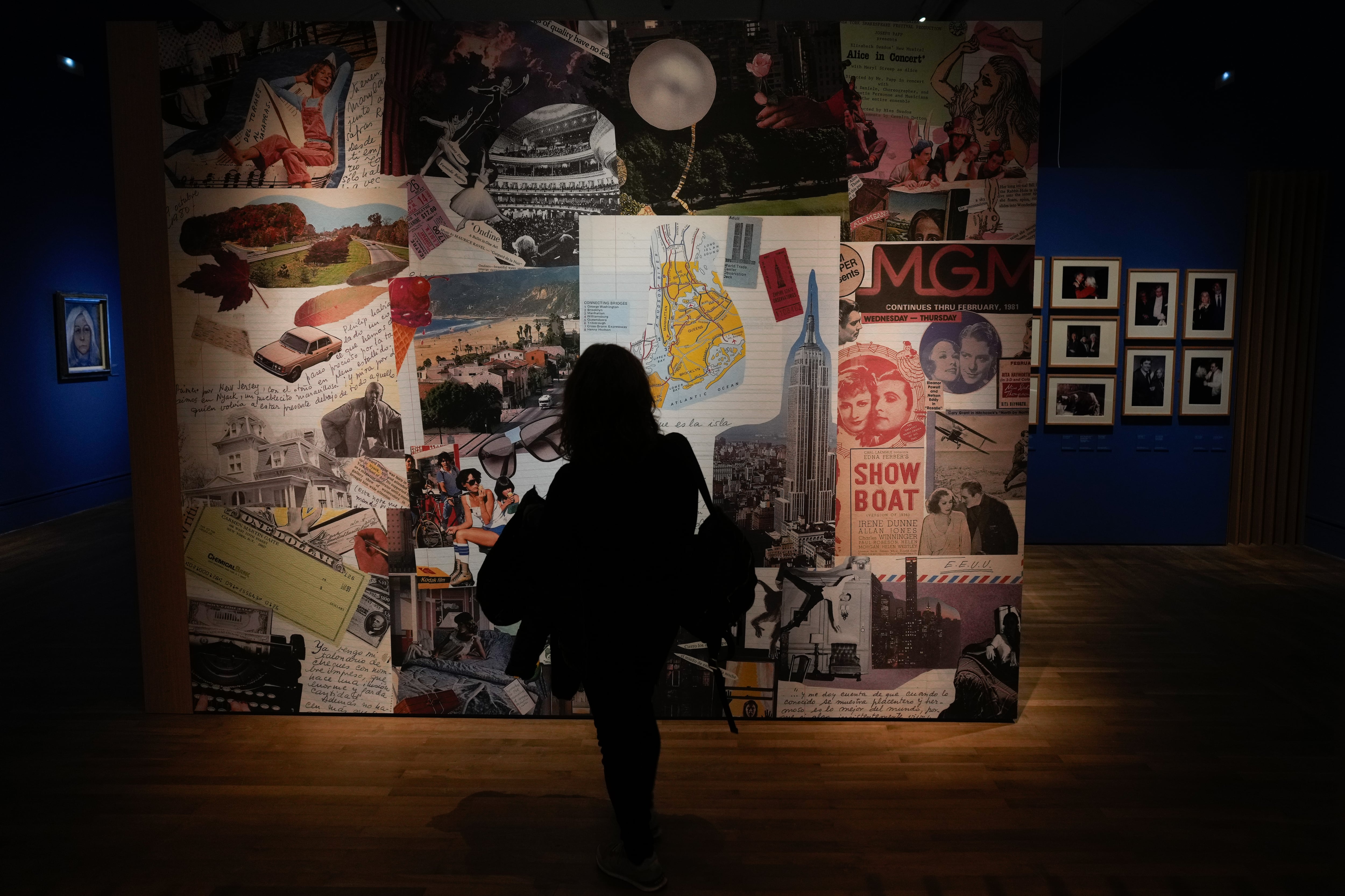 Una de las salas de las exposiciones de la Biblioteca Nacional. 
