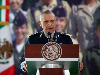 Fotografía de archivo del exjefe del Ejército de Salvador Cienfuegos del 18 de febrero de 2013.