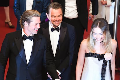Los protagonistas de la velada, y de la película, Brad Pitt, Leonardo DiCaprio y Margot Robbie.