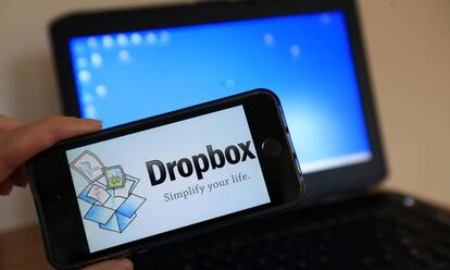 Dropbox és un servei d'emmagatzematge massiu al 'núvol'.