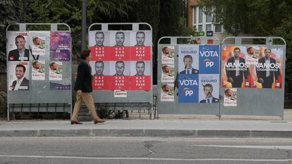 Carteles electorales de PSOE, PP, Unidas Podemos, Ciudadanos y Vox durante la campaña de las elecciones del 28-A.