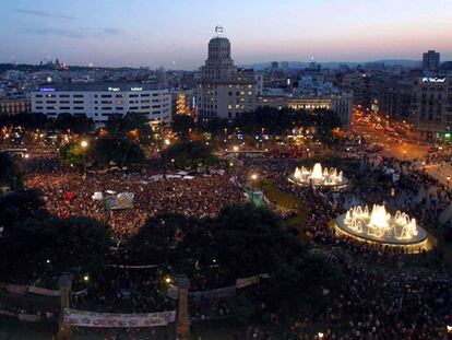 Acampada dels indignats l'any 2011 a plaça Catalunya.