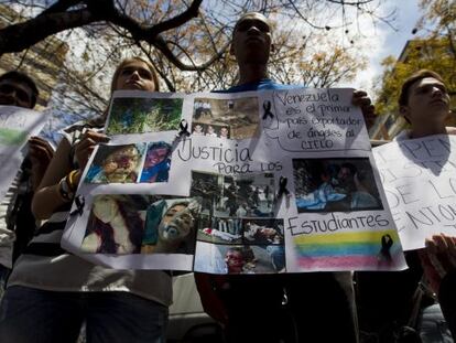 Manifestaciones em Caracas pela morte do jovem de 14 anos.