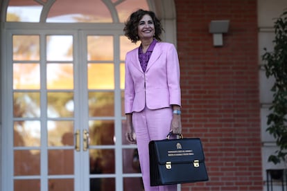 María Jesús Montero, vicepresidenta cuarta y ministra de Hacienda.