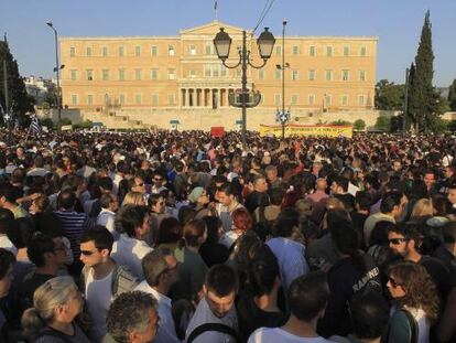 Concentración frente al Parlamento griego.