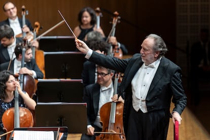 Riccardo Chailly durante su concierto del pasado sábado con coros y oberturas de Rossini y Verdi al frente de la Orquesta y Coro del Teatro alla Scala de Milán.