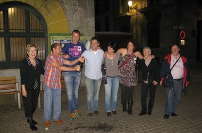 Celebración de la victoria de Bildu en Aizpeitia.