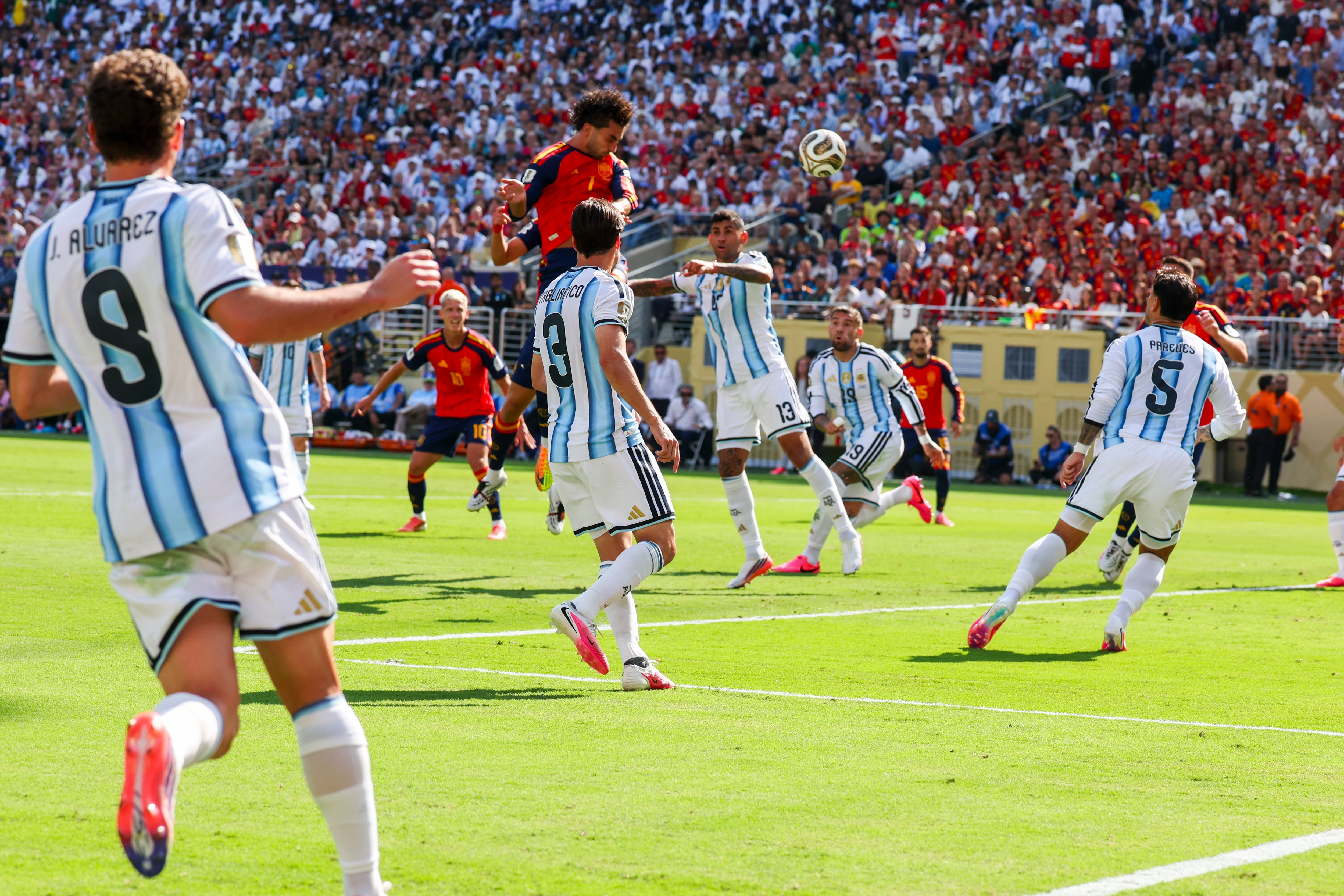 España – Argentina, la final del Mundial 2026 en directo | España presiona con insistencia la portería de Argentina y goza de los mejores minutos del partido