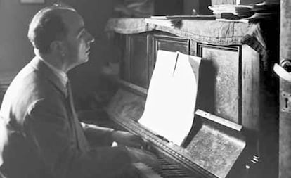 Joaquín Rodrigo, at his home in Madrid, in 1946. 