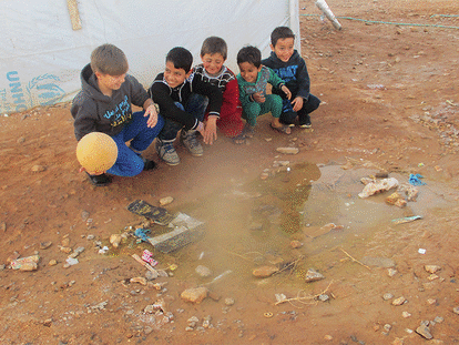 El mundo deseado de los niños refugiados de Azraq