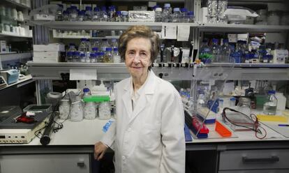 La científica Margarita Salas, en el Centro de Biología Molecular Severo Ochoa en 2015.