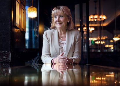 La expresidenta de la Comunidad de Madrid Esperanza Aguirre, en el Café Comercial en Madrid este miércoles.