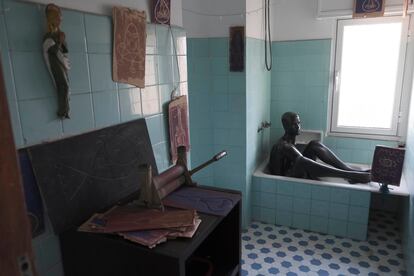 Taller de grabado en uno de los baños del museo.