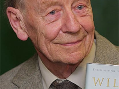 El autor irlandés William Trevor (1928).