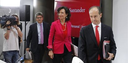 José Antonio Álvarez, Ana Botín y Rami Aboukhair.