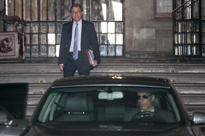 El president Artur Mas surt del Palau aquesta tarda.