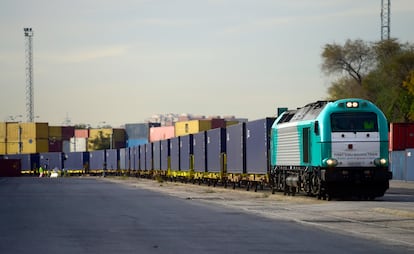 Tren de mercancías entre China y Europa, símbolo de las largas cadenas logísticas globales.