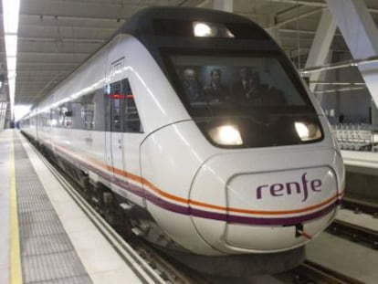 Tren de alta velocidad en la estaci&oacute;n de Vigo.