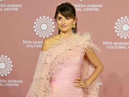 Penélope Cruz a su llegada a la inauguración del Nita Mukesh Ambani Cultural Centre (NMACC) en Mumbai.